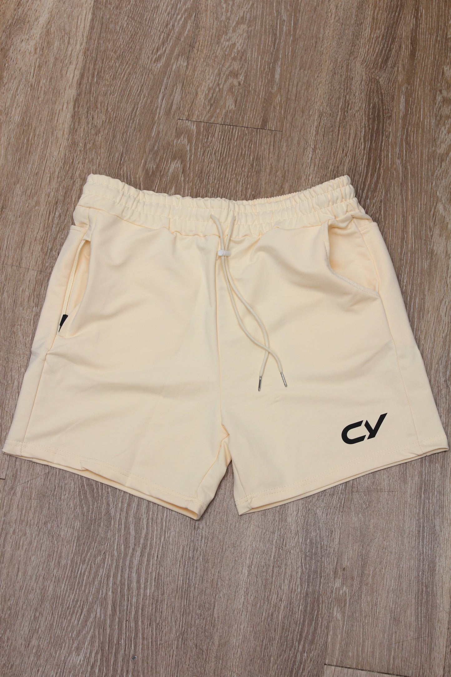 Advantage Shorts